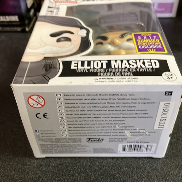 Pop! # 482 ELLIOT MASKED - Picture 8 of 10